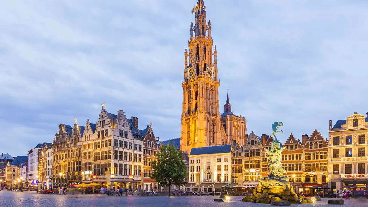 Travel on a tourist tour to one of the most famous European countries, Belgium, and enjoy a charming holiday in the most beautiful tourist destinations.
