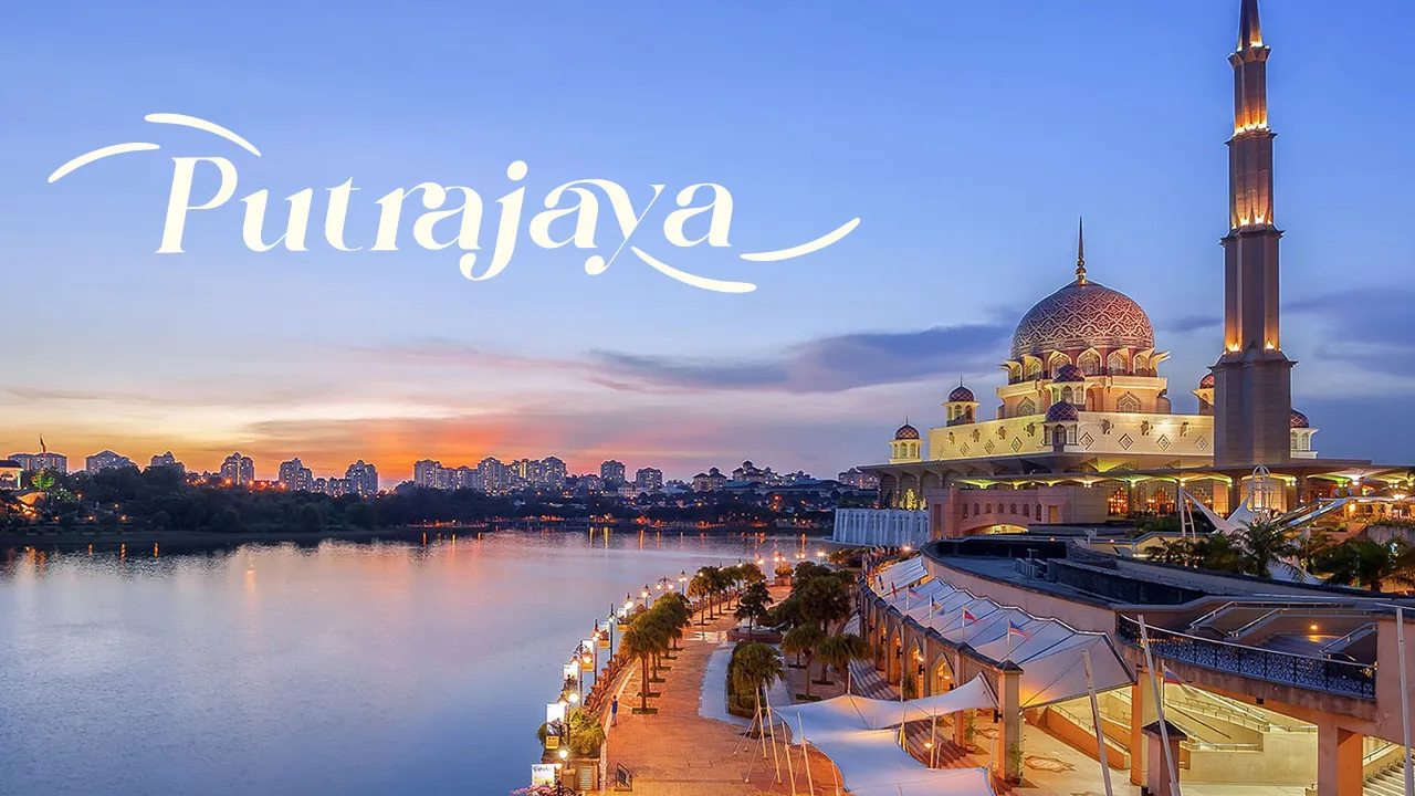 Take an ideal tour of one of Malaysia's most splendid cities, Putrajaya, and enjoy visiting its key tourist attractions to learn about its history and cultural impact on people.
