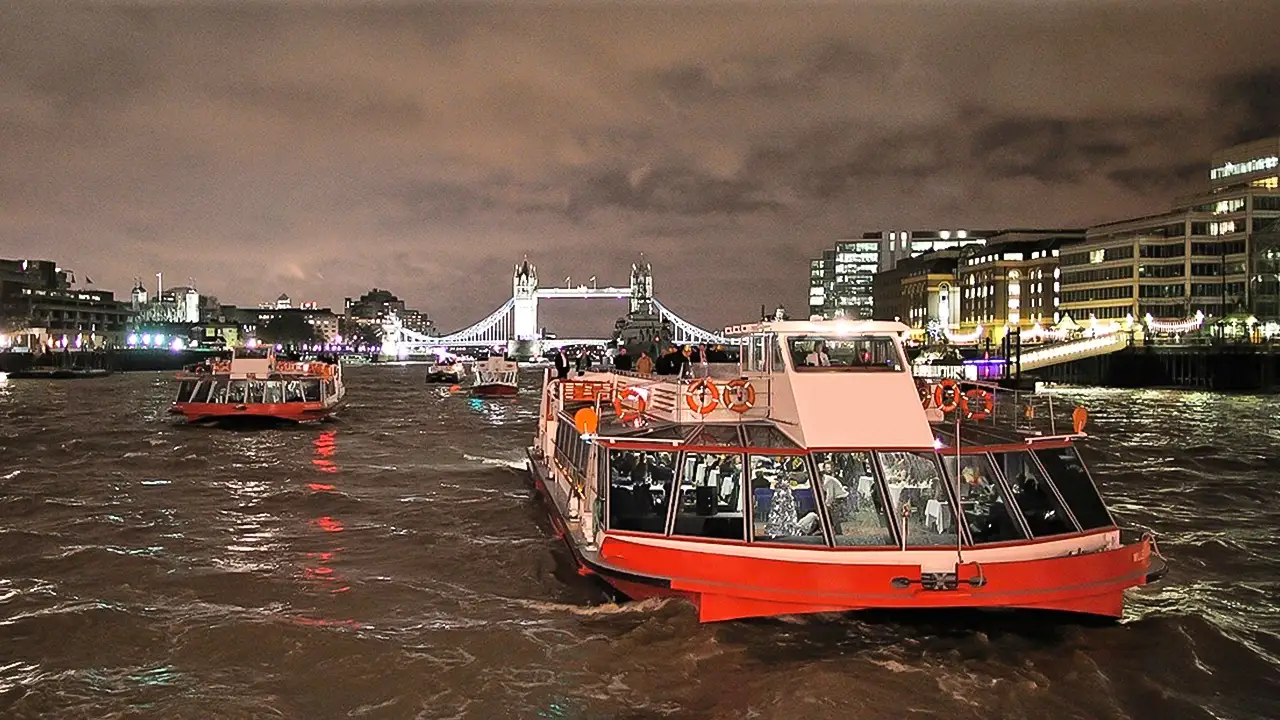 London Dinner Cruise on the River Thames
