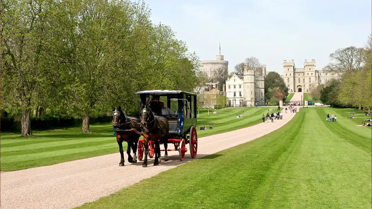 Stonehenge, Windsor And Salisbury Tour