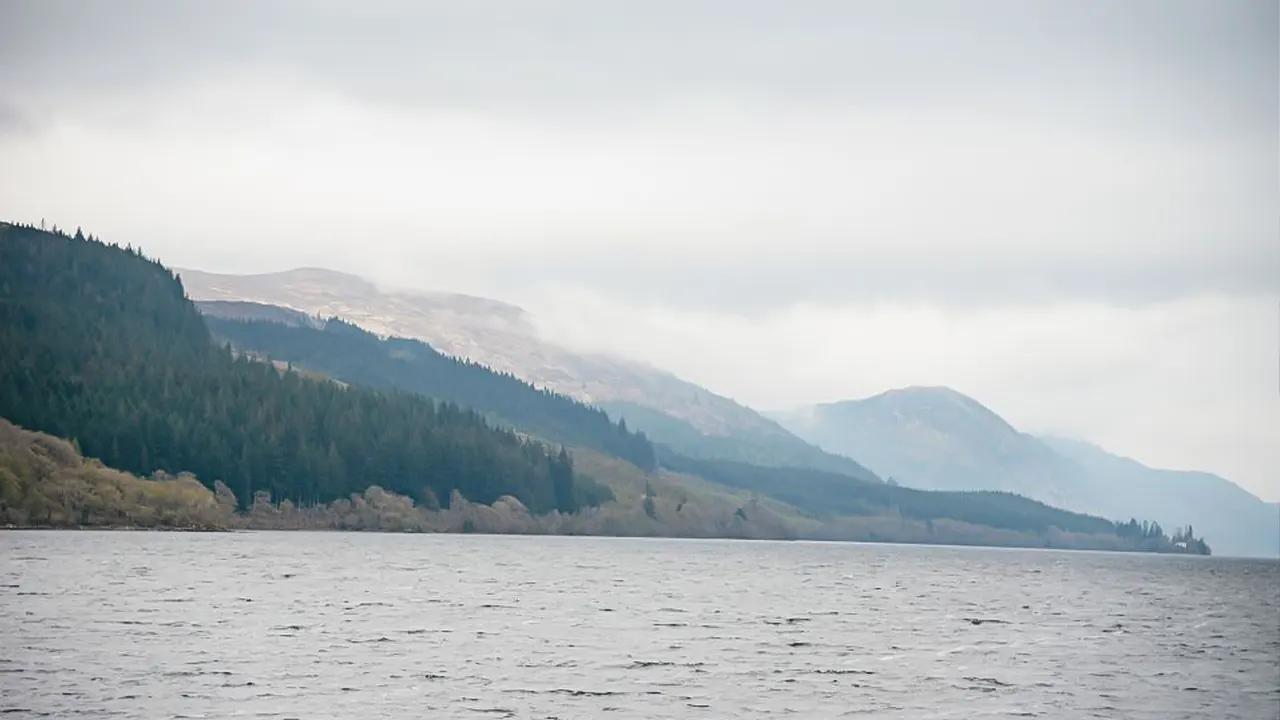 بحيرة لوخ نيس & المرتفعات الاسكتلندية بالغداء
