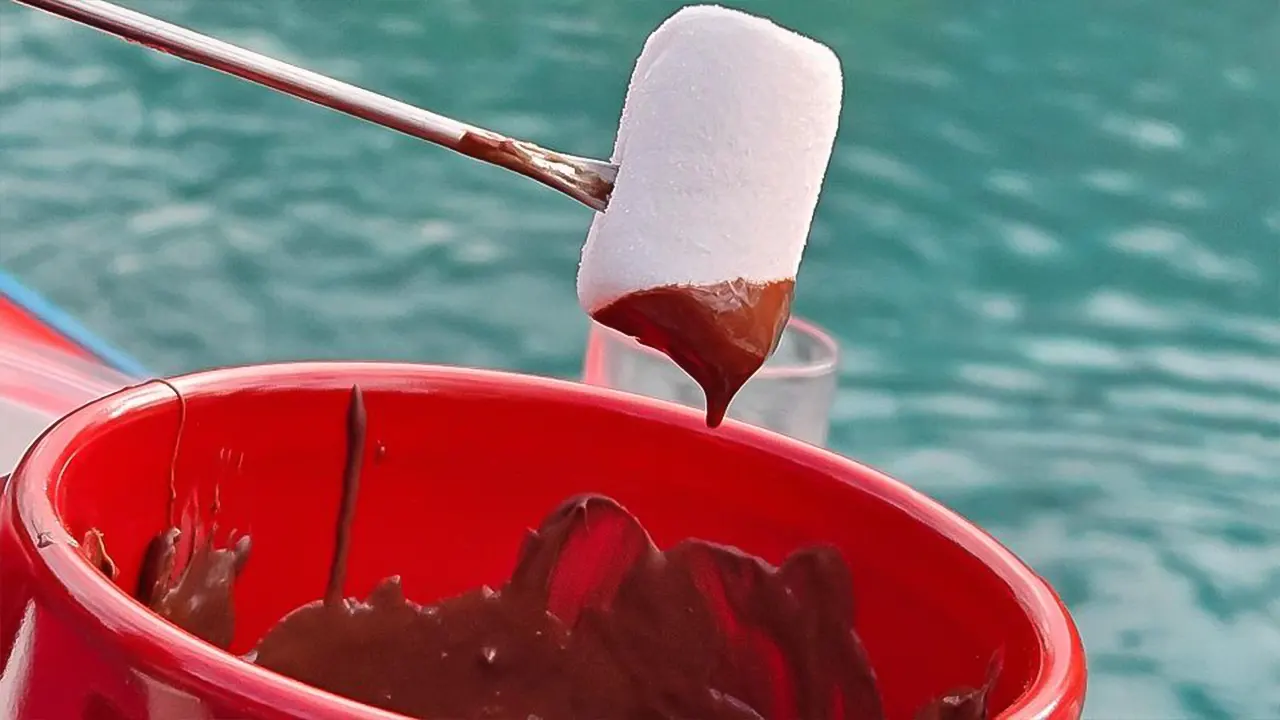 Chocolate Fondue Float