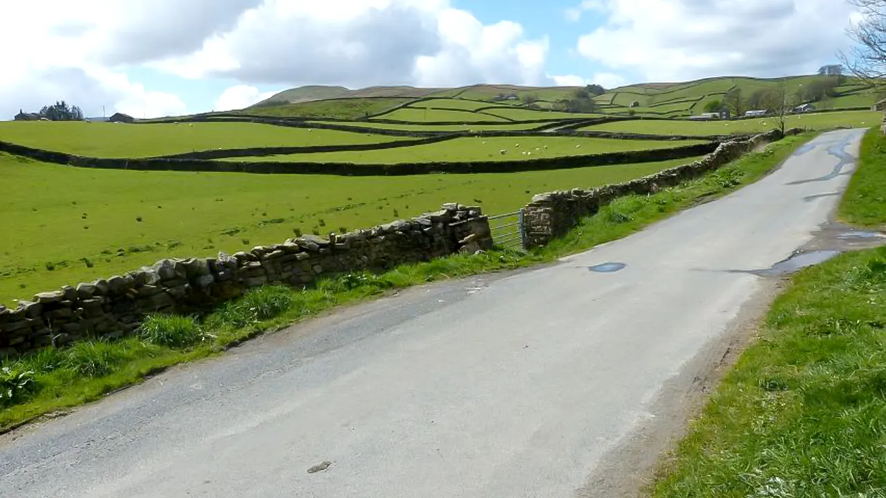 Full-Day Yorkshire Dales Tour
