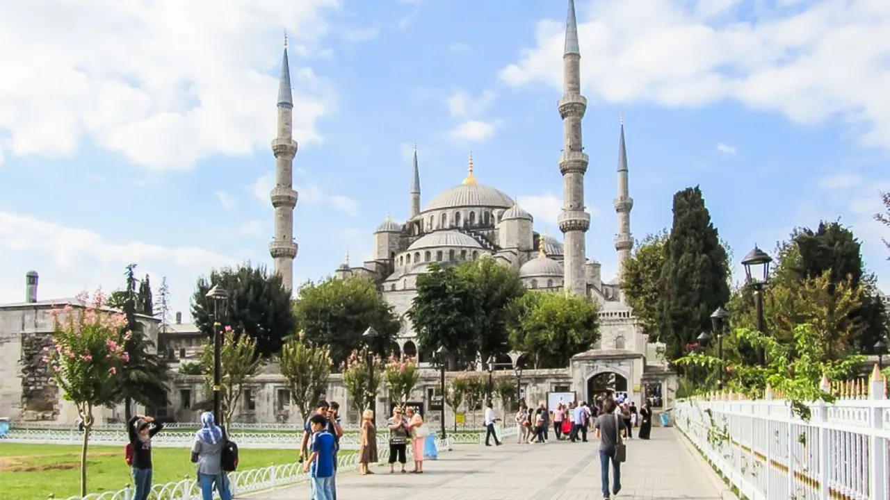 Blue Mosque & Hagia Sophia