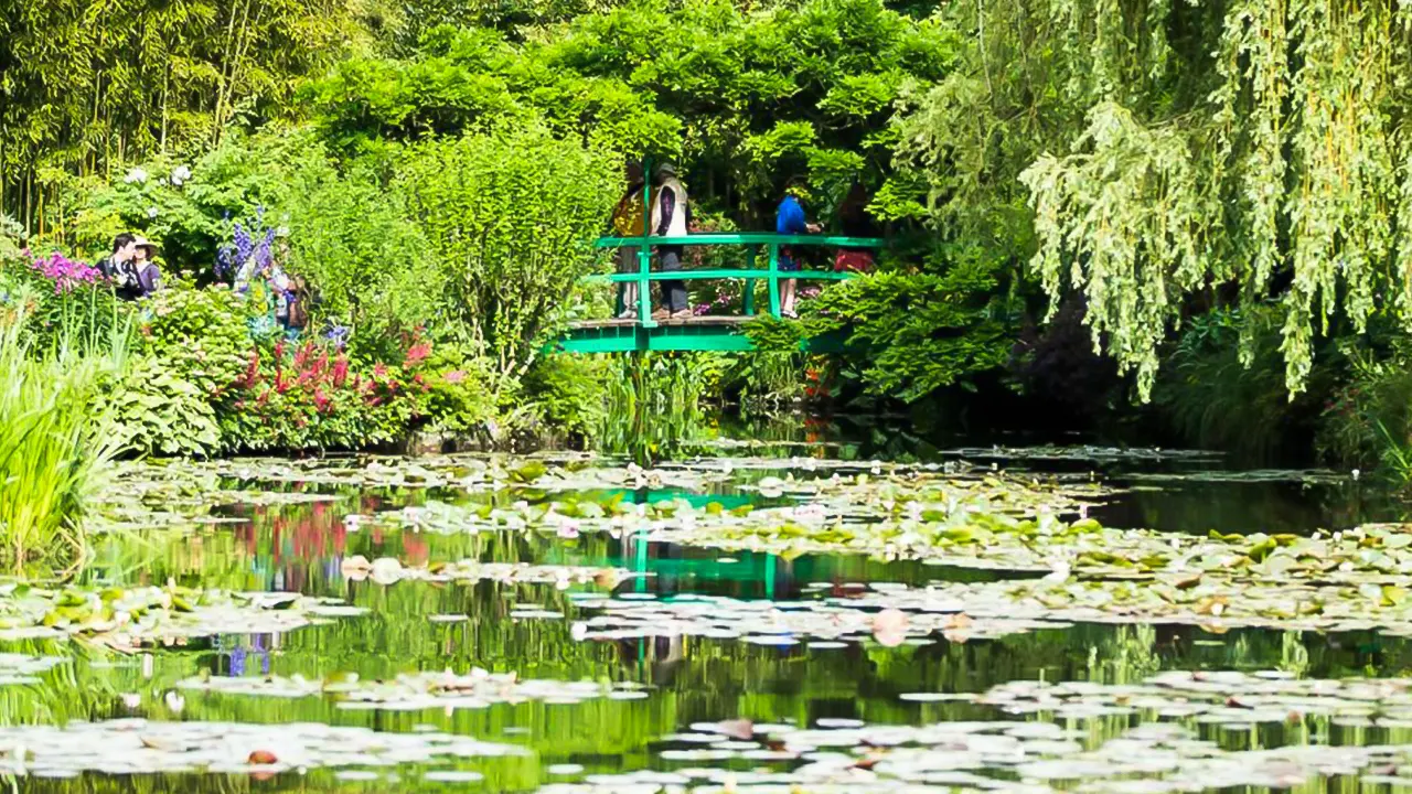 Day Trip to Monet's Garden in Giverny