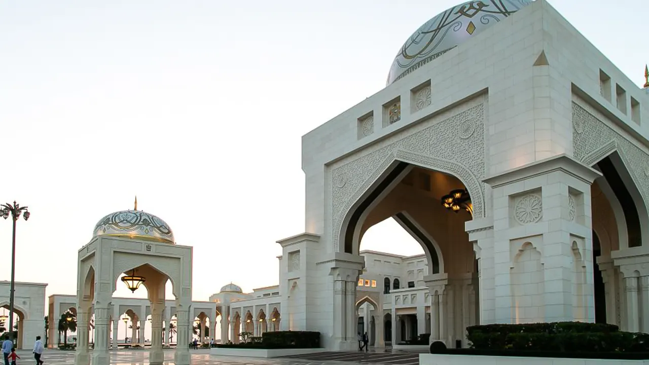 Abu Dhabi Premium Sightseeing Tour