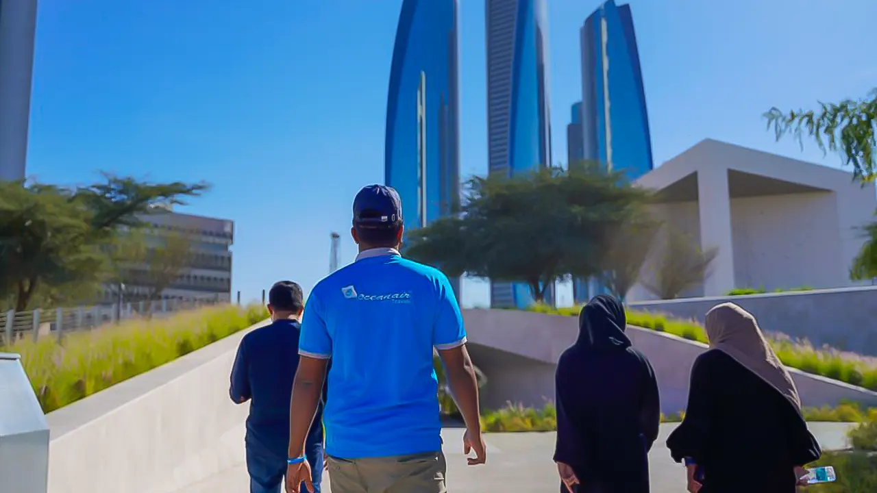 Sights of the city and the Sheikh Zayed Mosque