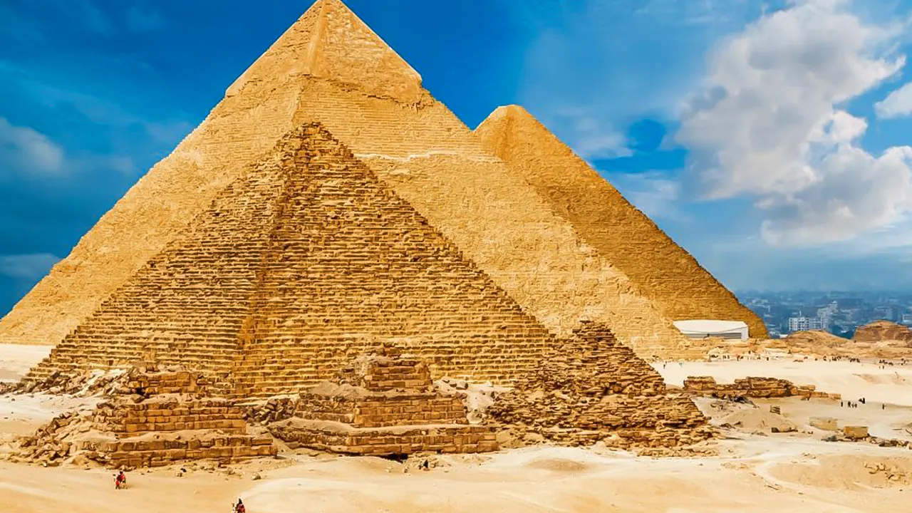 Pyramids and Saqqara Lunch Tour