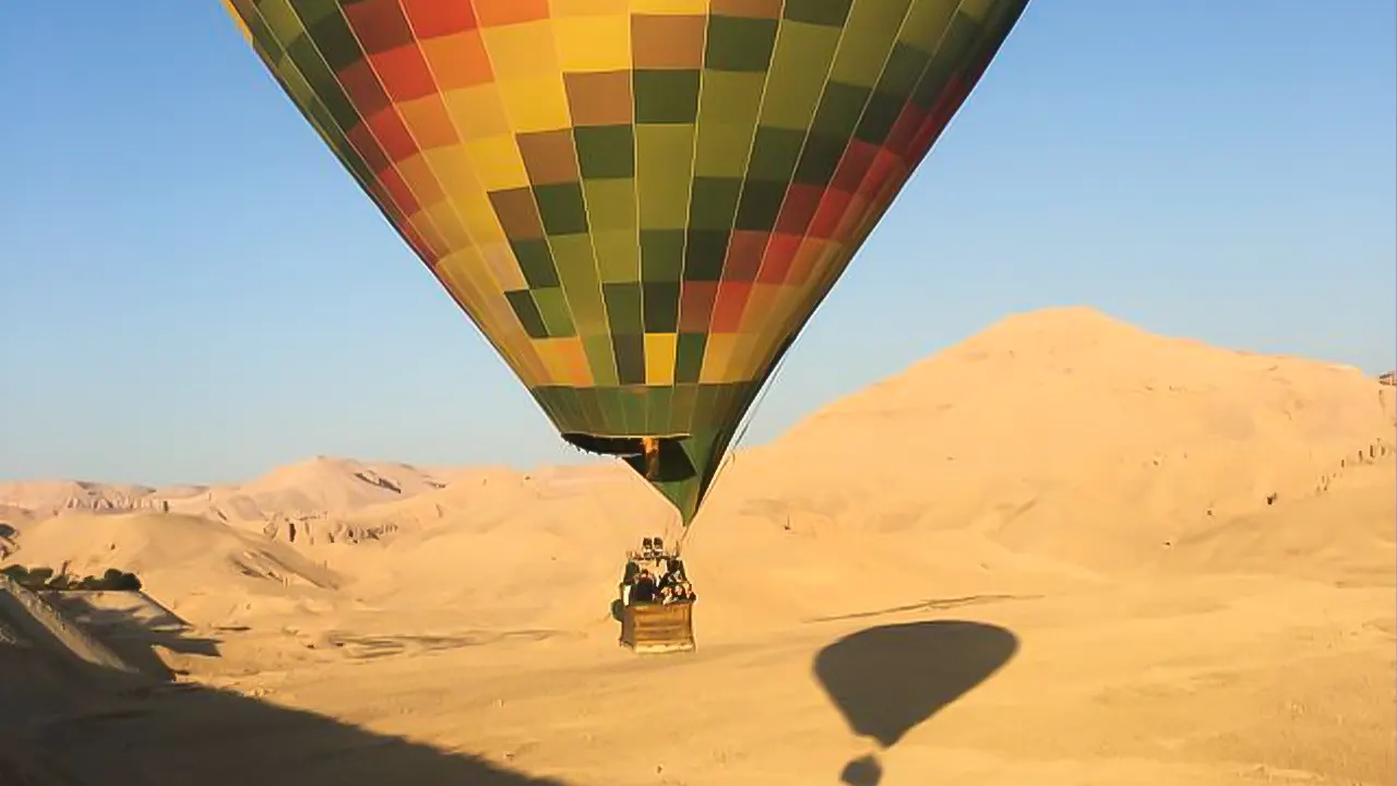 Air Balloon Ride over the Valley of the Kings