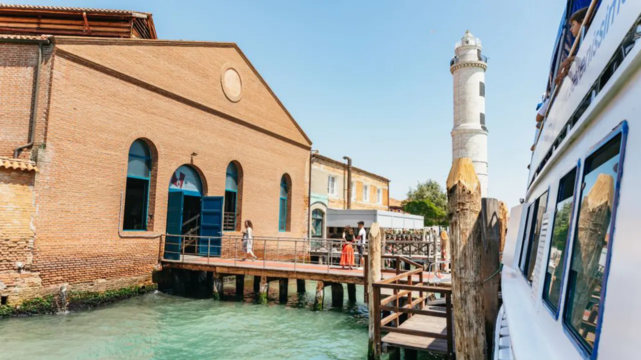 Burano, Torcello and Murano by boat with glass making