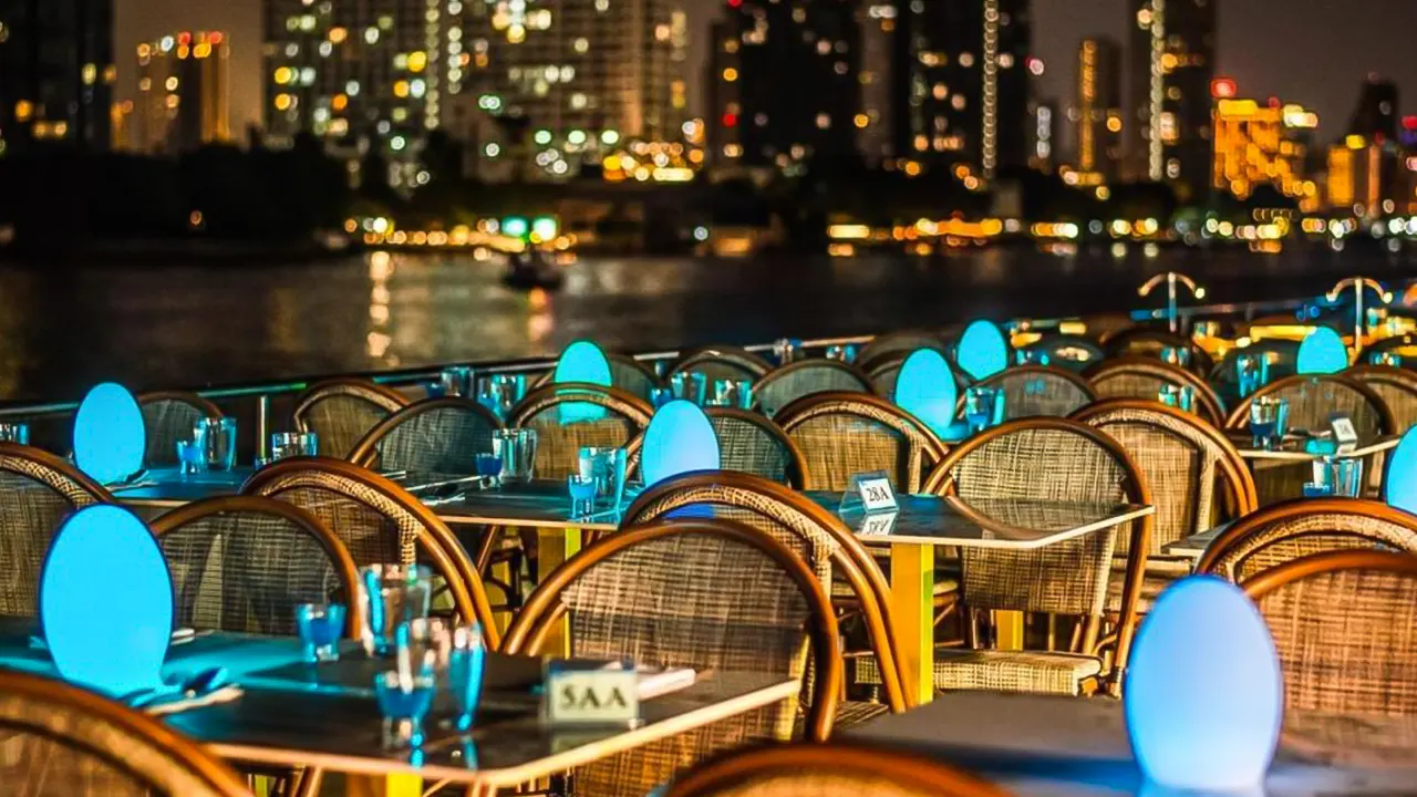 Royal Galaxy Chao Phraya River Dinner Cruise