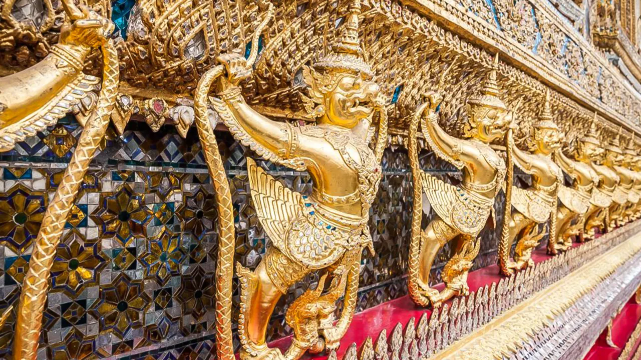Grand Palace, Wat Pho, and Wat Arun Private Tour