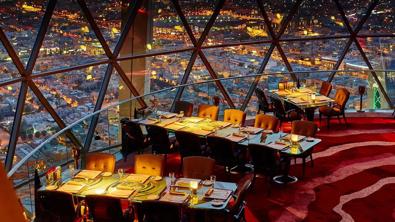 Dining Experience at The Globe Restaurant