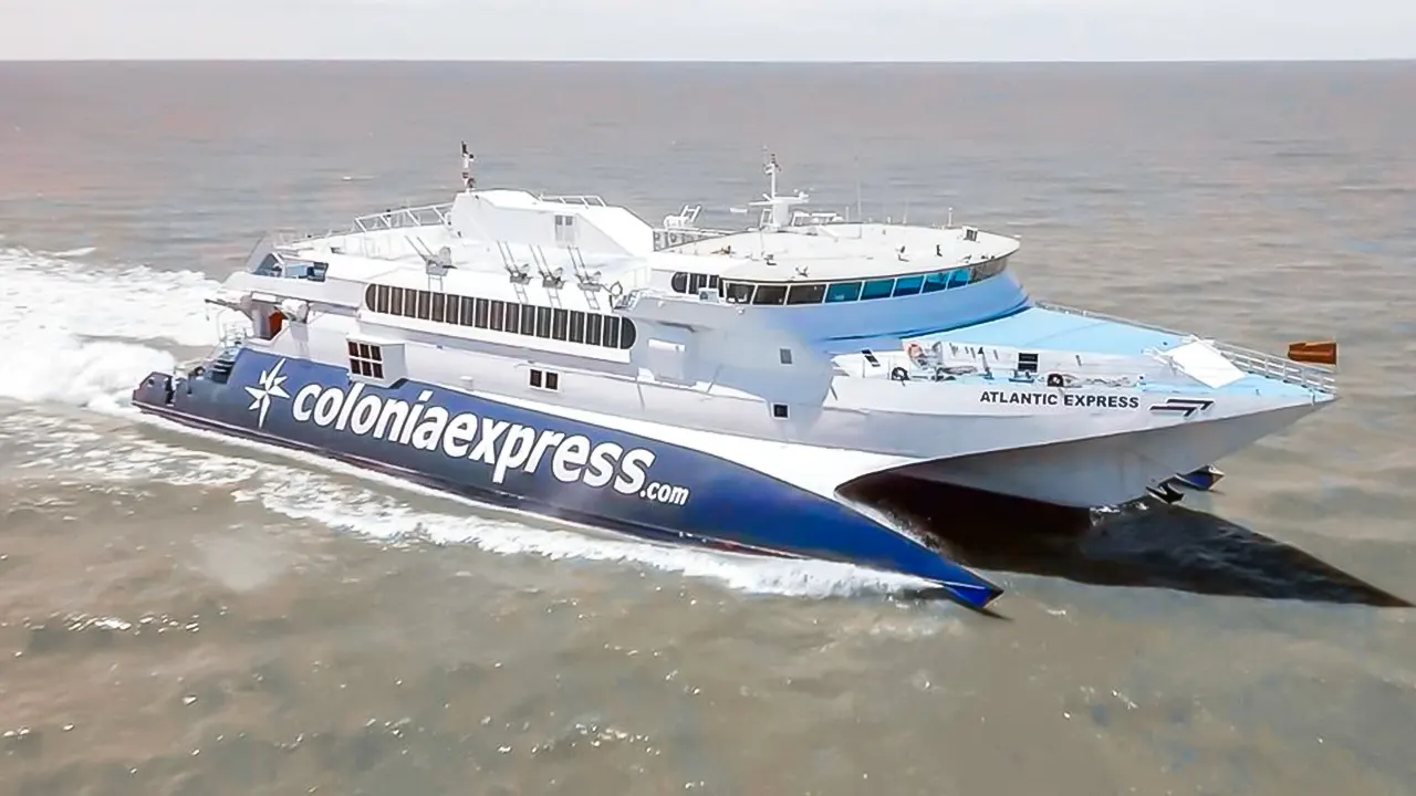 Colonia Ferry Tickets and Optional Tour