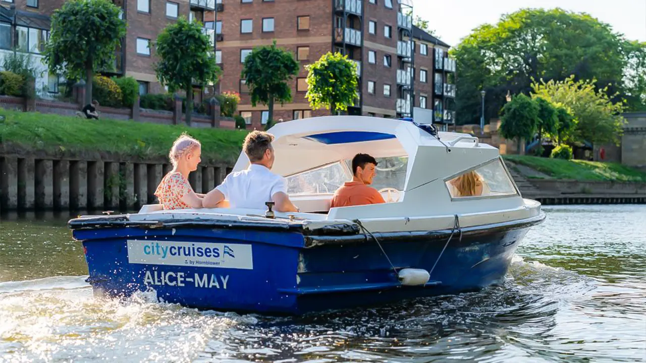 Self-Steer Boat Rental